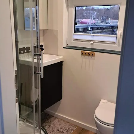 Hausboot Seetje Stralsund, Mit Dachterrasse Στράλσουντ