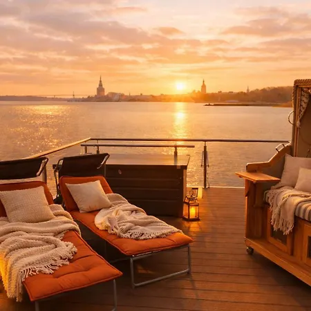 Πλωτό κατάλυμα Hausboot Seetje Stralsund, Mit Dachterrasse *