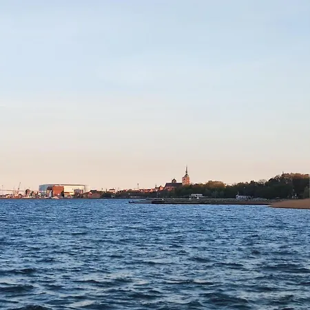 Hausboot Seetje Stralsund, Mit Dachterrasse *